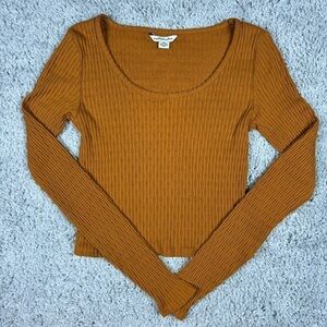 American Eagle Top Womens XXS Fitted Cropped Belly Shirt Long Sleeve Scoop Neck